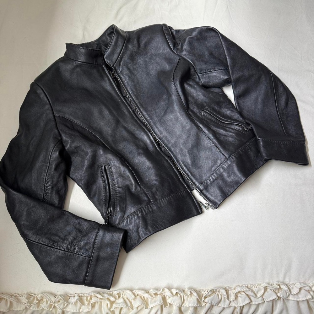 Y2K Antobelly genuine leather black zip front jacket fits like a size small